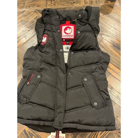 Canada Weather Gear Jackets & Blazers - NWT Canada Gear Black Zip Up Vest Women Medium Snow Ski Winter Gorp Core Puffer